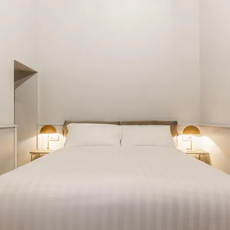 Spiriti 3, New Opening Piazza Di Pietra * Rome