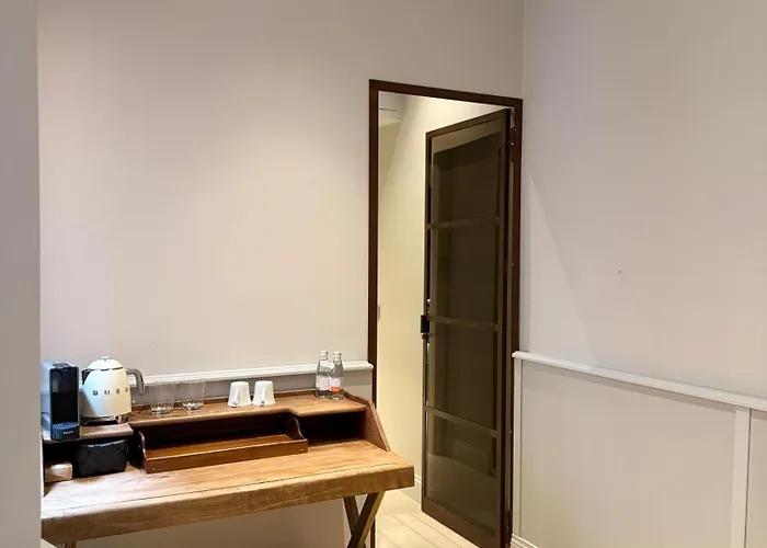 Spiriti 3, New Opening Piazza Di Pietra Apartment Rome